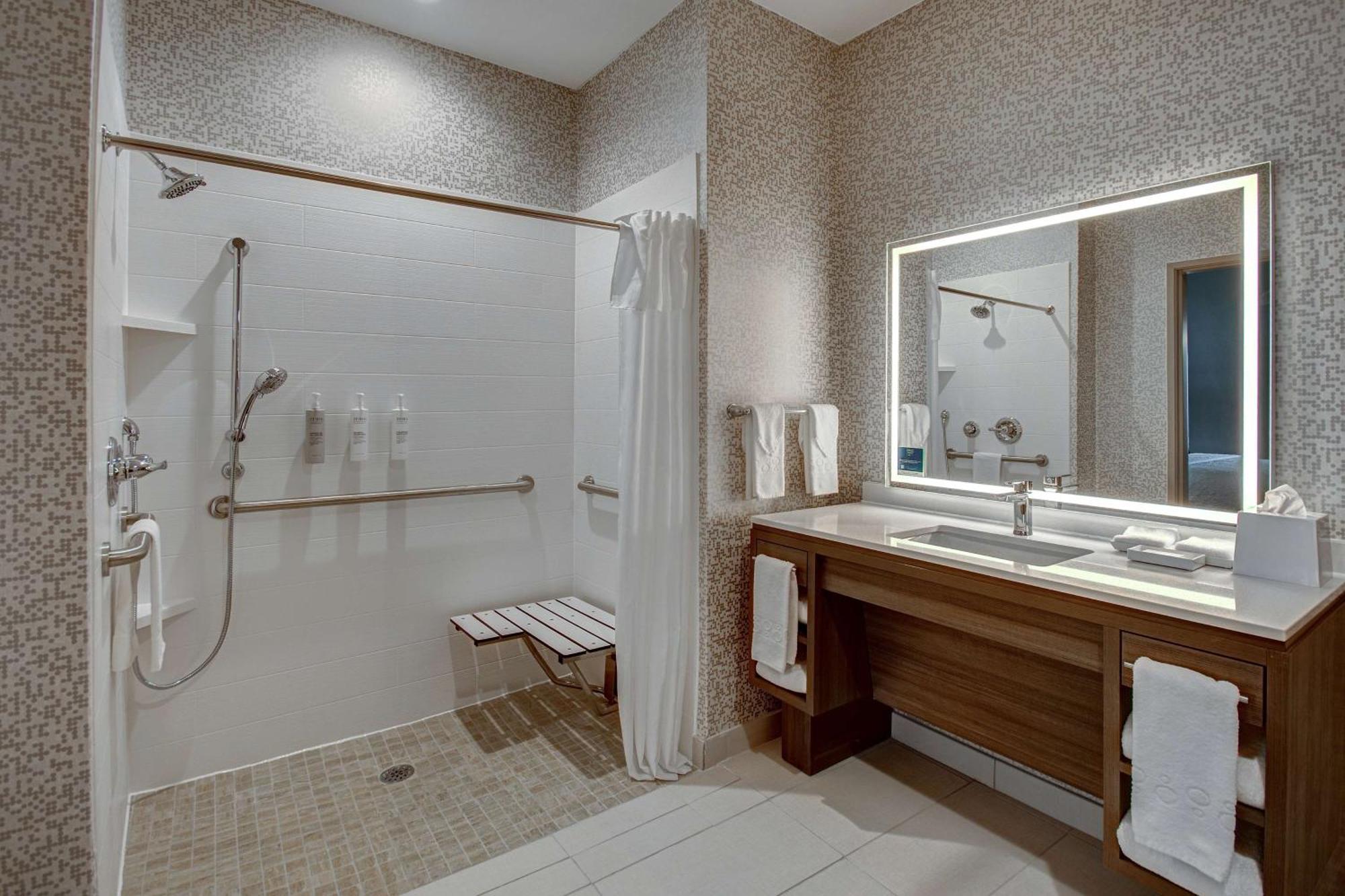 Home2 Suites By Hilton Берлесон Экстерьер фото